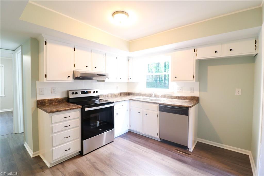 625 Shellhabour Boulevard Rural Hall, NC 27045 - Photo 10 of 24 Gallery Image 10