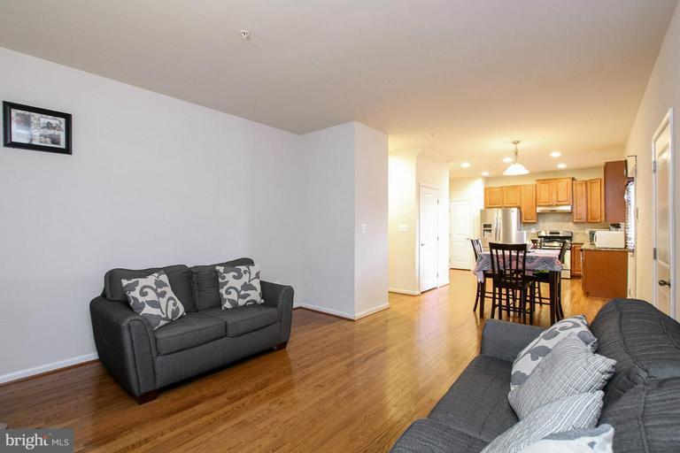 7342 Windsor Mill Road Baltimore, MD 21244 - Photo 13 of 21 Family Room