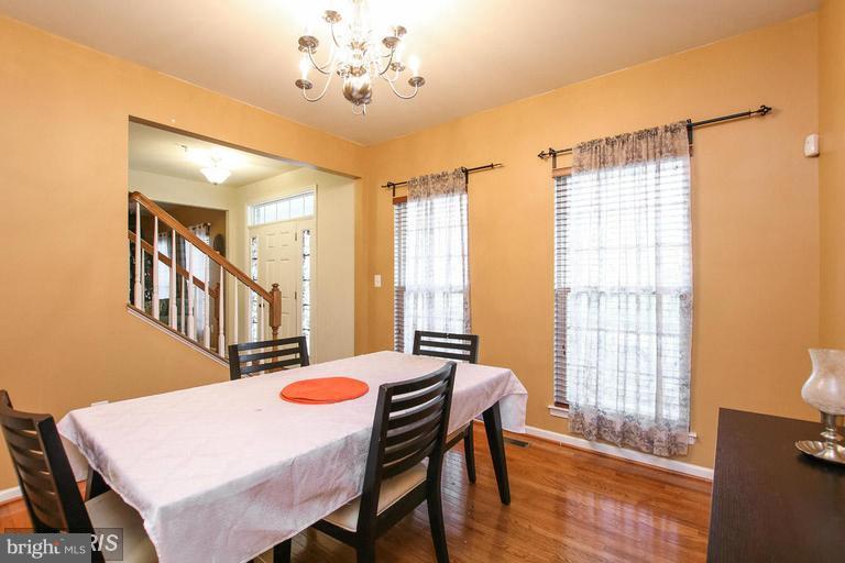 7342 Windsor Mill Road Baltimore, MD 21244 - Photo 3 of 21 Dining Room