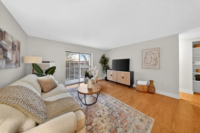 $350,000 | 55 Greentree Lane, Unit 47, Weymouth, MA 02190