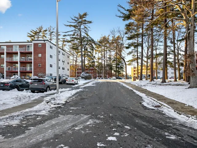 $350,000 | 55 Greentree Lane, Unit 47, Weymouth, MA 02190