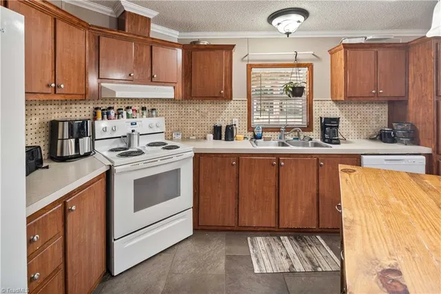 $245,000 | 1025 Mitchell Road, Pilot Mountain, NC 27041