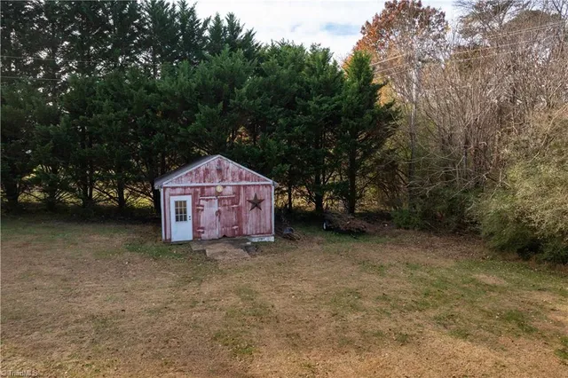 $245,000 | 1025 Mitchell Road, Pilot Mountain, NC 27041