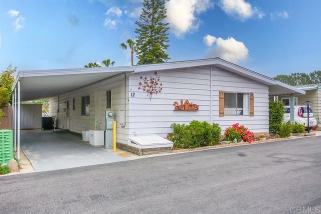 a view of a house with porch