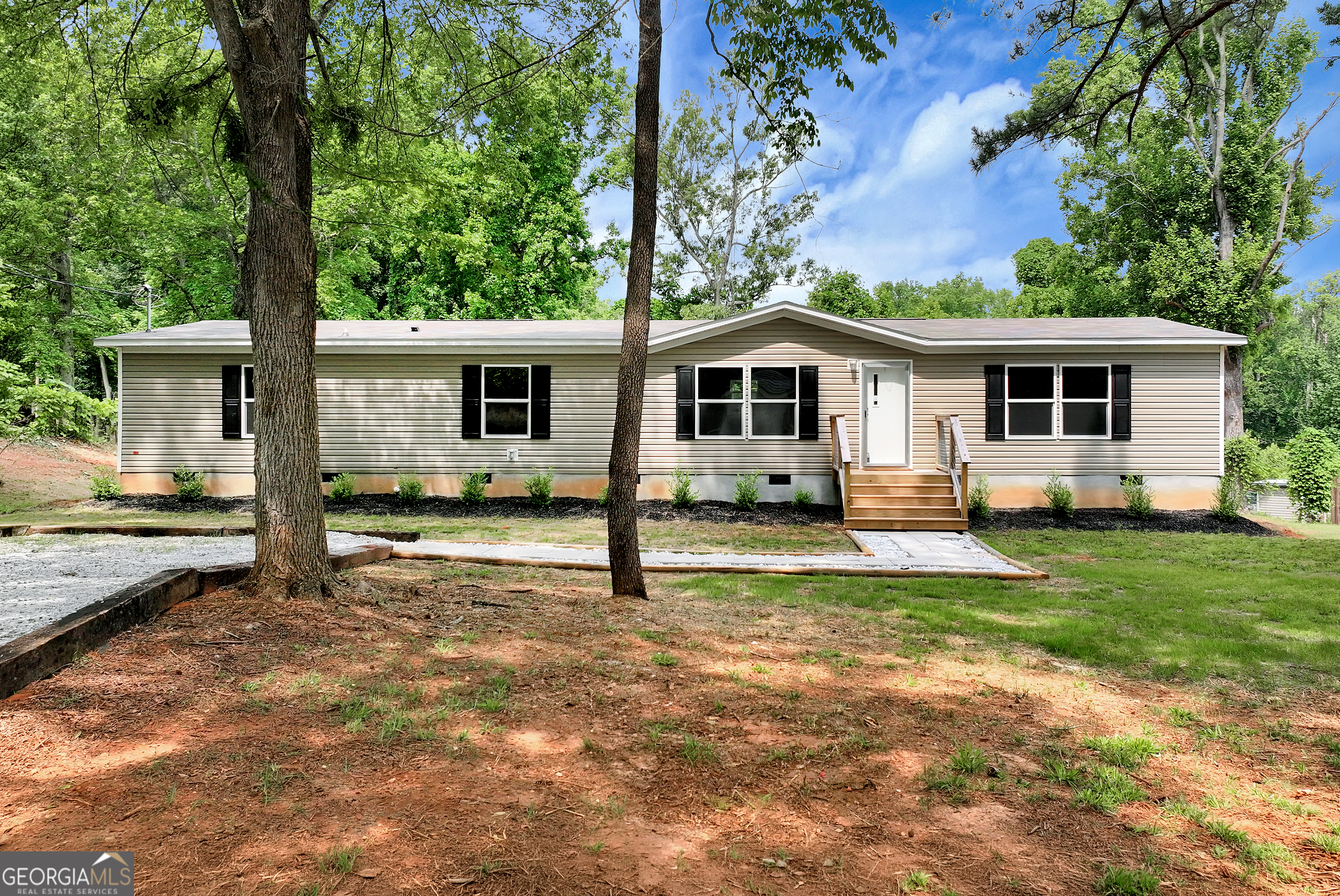 832 Stone Stewart Road Hull, GA 30646 - Photo 2 of 46