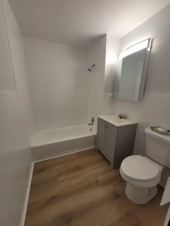 $1,550 | 2402 West Algonquin Road, Unit 9, Rolling Meadows, IL 60008