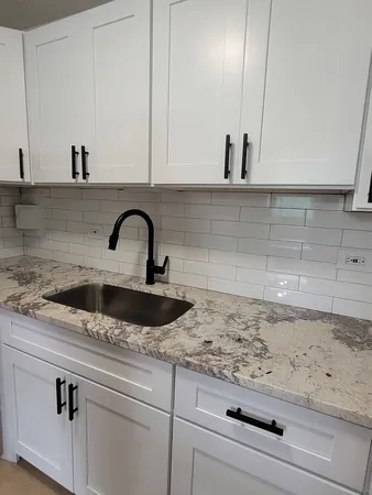 $1,550 | 2402 West Algonquin Road, Unit 9, Rolling Meadows, IL 60008