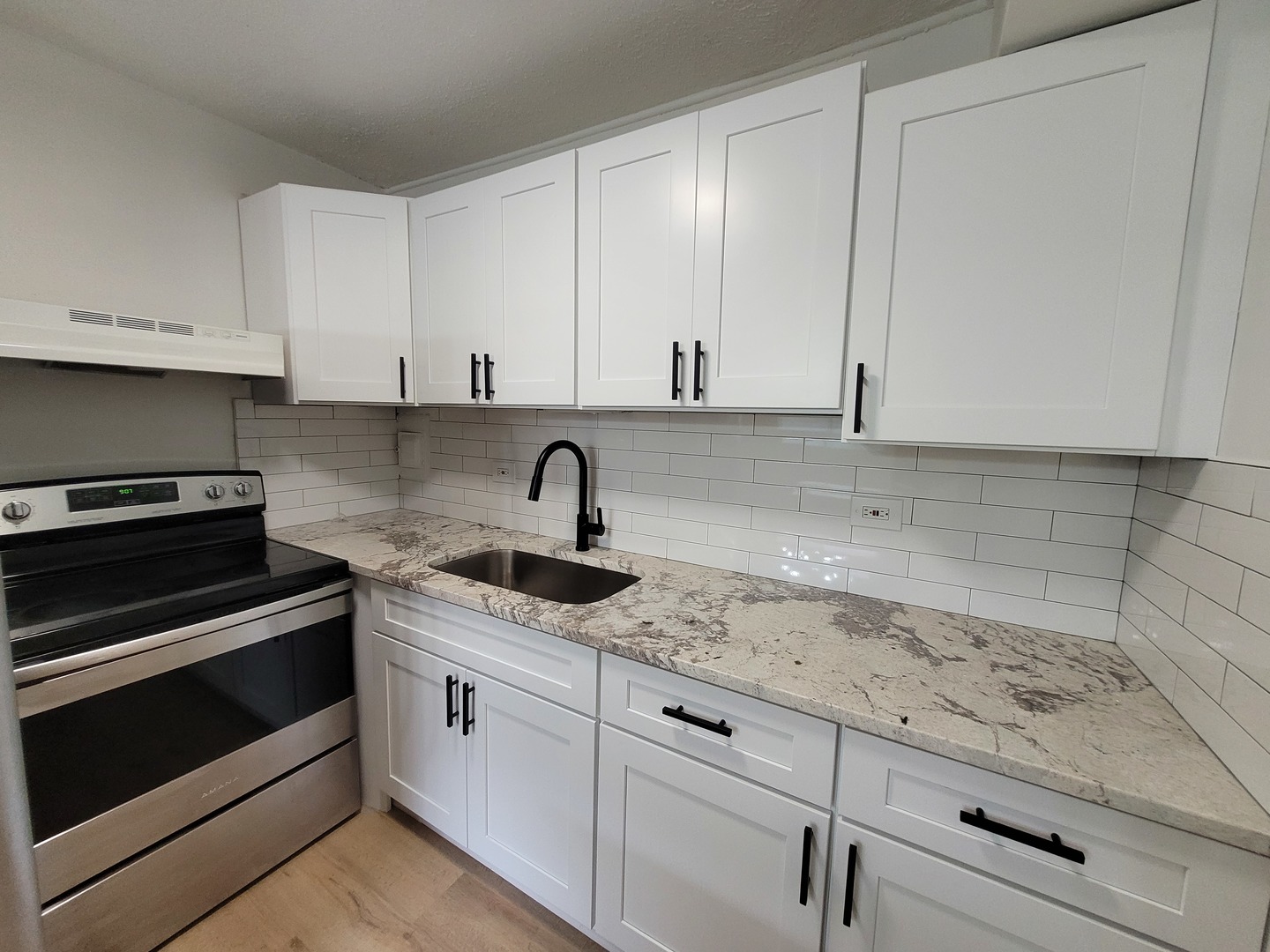 2402 West Algonquin Road, Unit 9 Rolling Meadows, IL 60008 - Photo 9 of 20