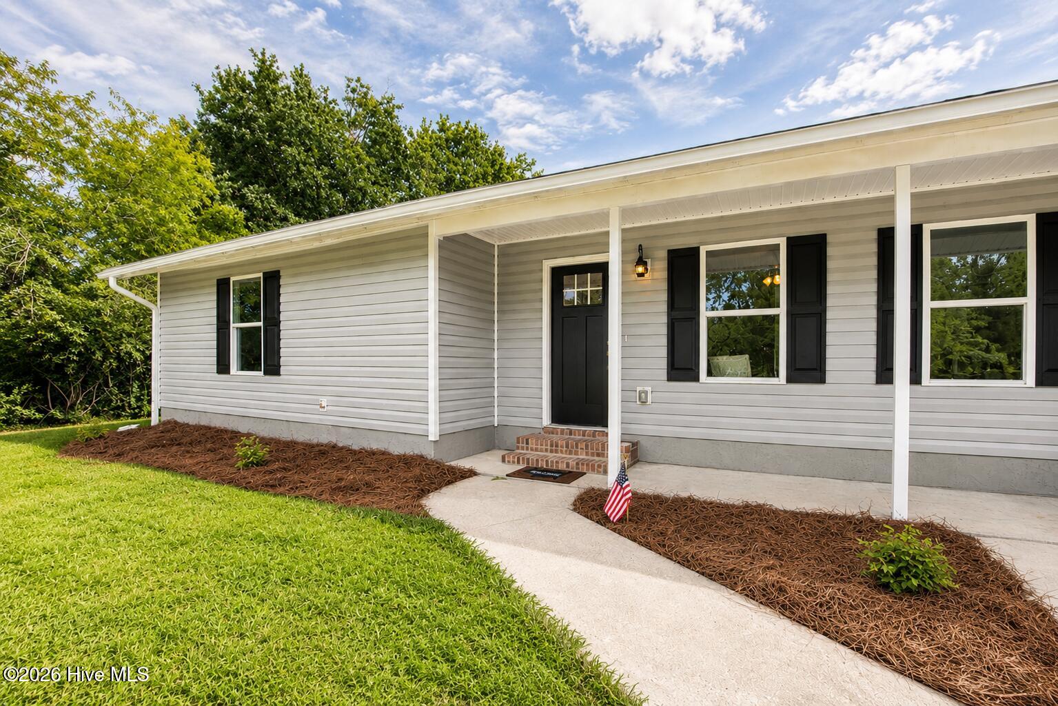 538 Waters Road Jacksonville, NC 28546 - Photo 6 of 41 6