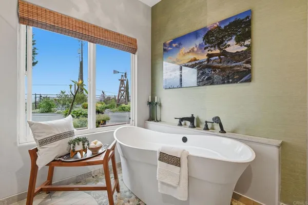 $1,398,747 | 1655 Colina Vista, Fallbrook, CA 92028
