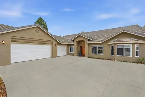 $1,398,747 | 1655 Colina Vista, Fallbrook, CA 92028