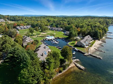 $1,690,000 | 9 Starboard Lane, Unit 1, Moultonborough, NH 03254