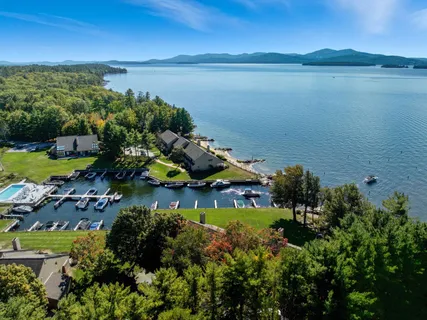 $1,690,000 | 9 Starboard Lane, Unit 1, Moultonborough, NH 03254