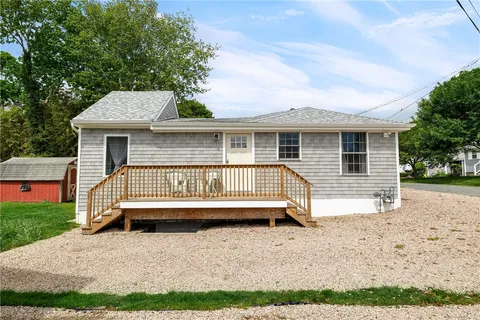 $699,000 | 39 Edwards Avenue, South Kingstown, RI 02879