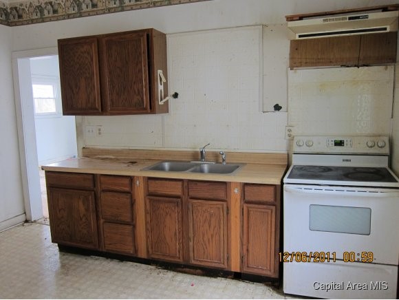 830 East Allen Street Springfield, IL 62703 - Photo 1 of 10