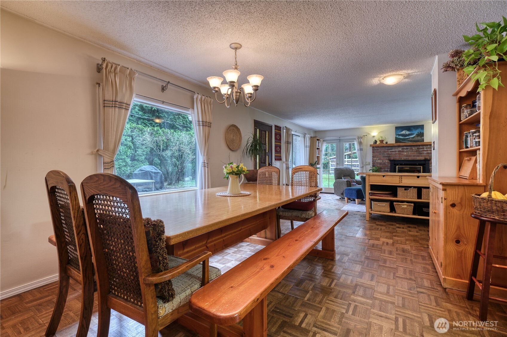 1984 Johnson Road Point Roberts, WA 98281 - Photo 13 of 40 Gallery Image 13