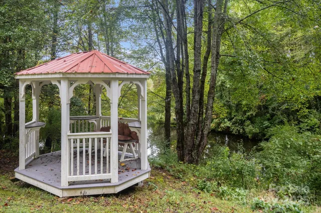 $500,000 | 89 Quiet Pond Lane, Pisgah Forest, NC 28768