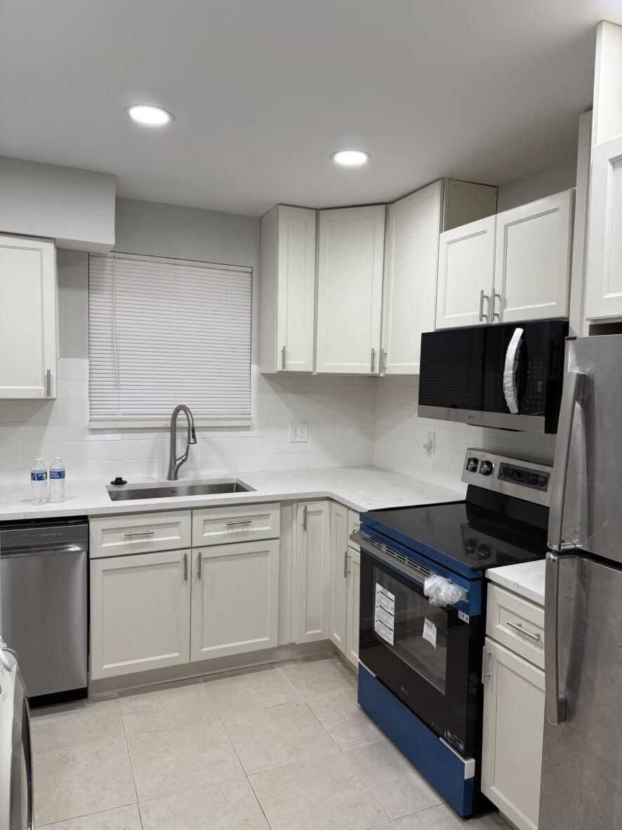 2810 Riverside Drive, Unit 2014 Coral Springs, FL 33065 - Photo 6 of 12 2ixr3lia9n_ucarecd_net_006