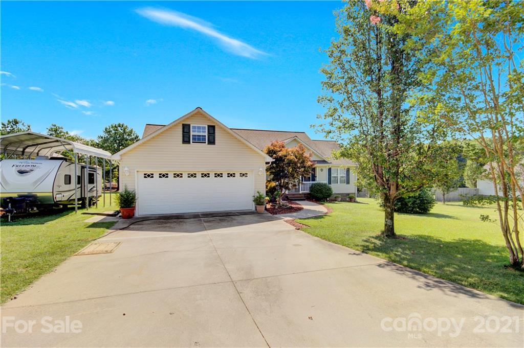 3520 Mack Ballard Road Maiden, NC 28650 - Photo 4 of 25 a view of a house with a yard