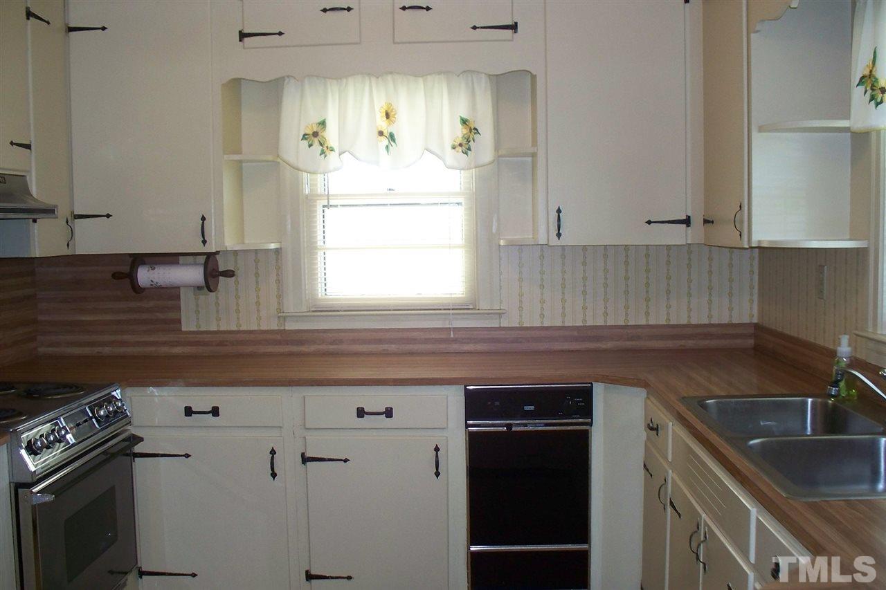 701 Old Post Road Erwin, NC 28339 - Photo 4 of 24 Gallery Image 4