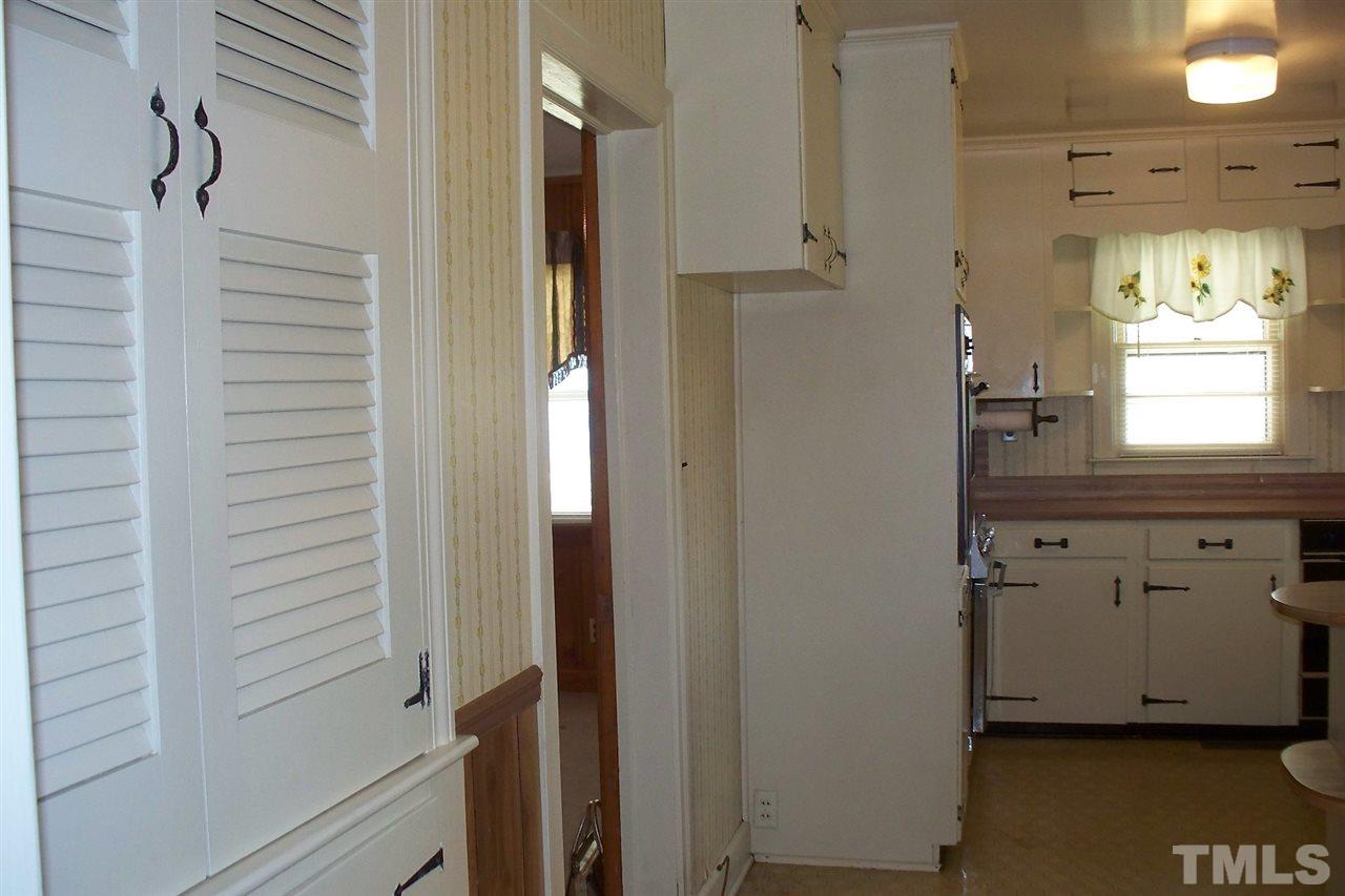 701 Old Post Road Erwin, NC 28339 - Photo 10 of 24 Gallery Image 10