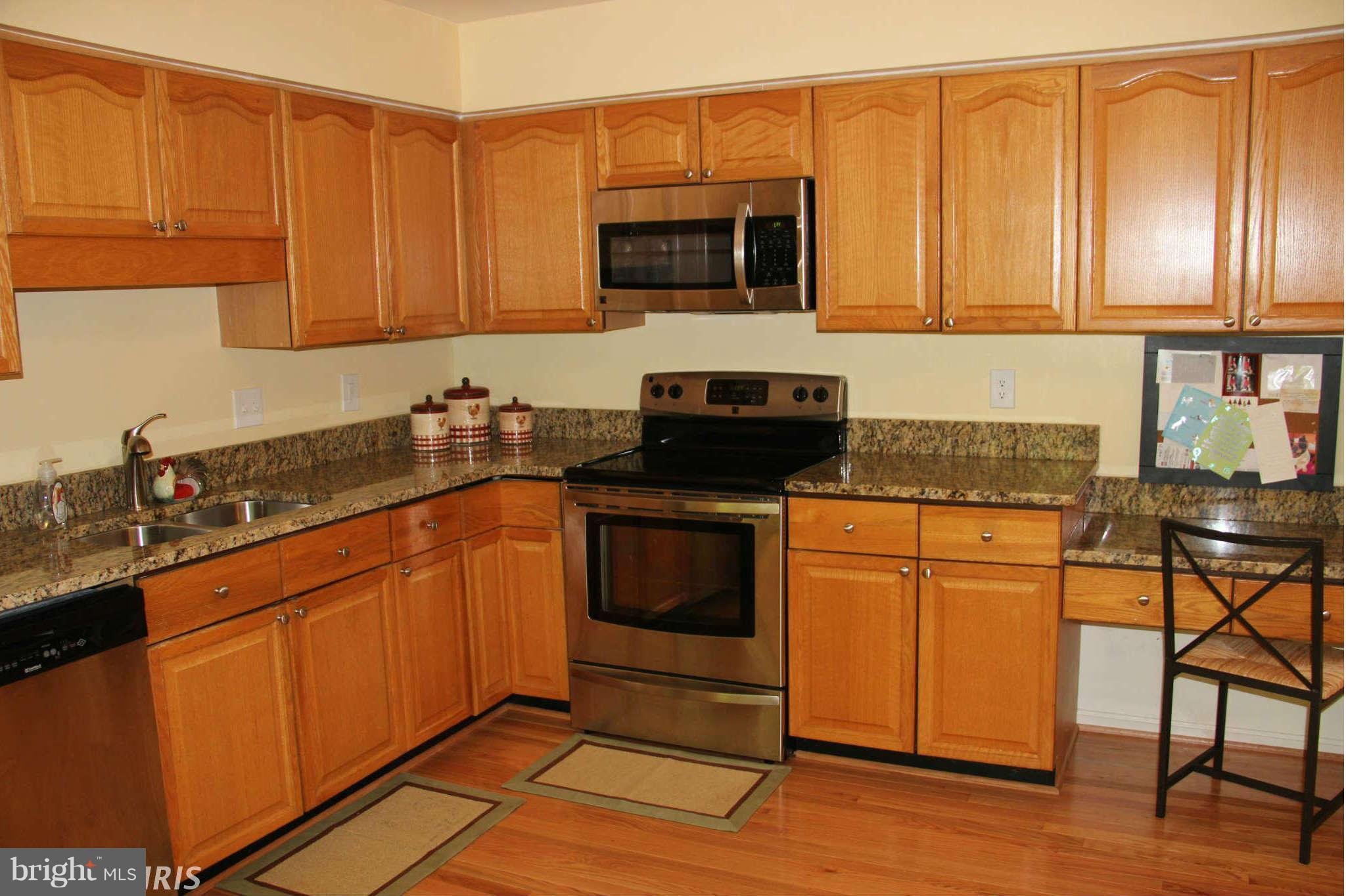 7221 Olde Lantern Way Springfield, VA 22152 - Photo 8 of 22 Kitchen
