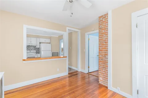 $2,500 | 23 Holland Street, Unit 1, Newport, RI 02840