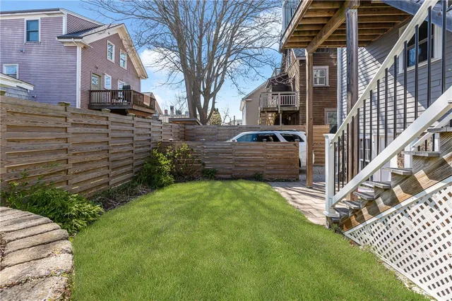 $2,500 | 23 Holland Street, Unit 1, Newport, RI 02840