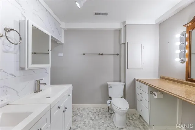 $159,900 | 371 Massachusetts Street, Qulin, MO 63961