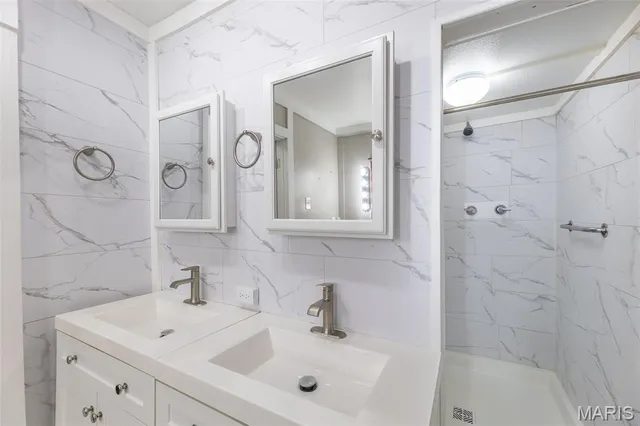 $159,900 | 371 Massachusetts Street, Qulin, MO 63961