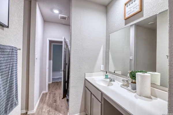 $298,000 | 20009 Huckleberry Street, Lytle, TX 78052