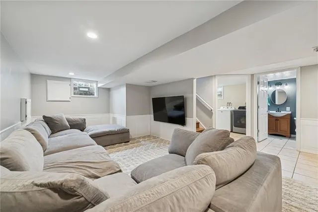 $224,900 | 1000 Colfax Street, Springdale, PA 15144