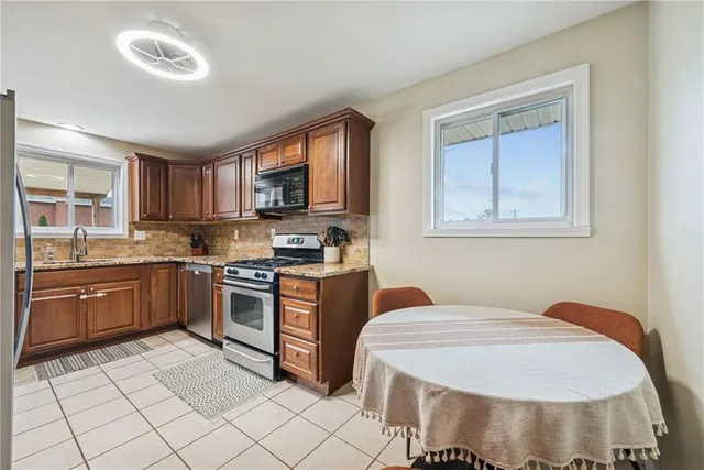 $224,900 | 1000 Colfax Street, Springdale, PA 15144