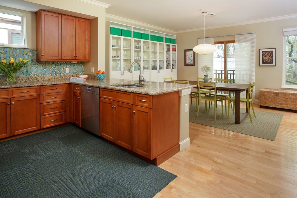 111 Crowninshield Road, Unit 111 Brookline, MA 02446 - Photo 6 of 11 Gallery Image 6