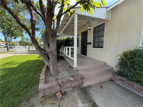 $4,100 | 126 South Batavia Street, Orange, CA 92868