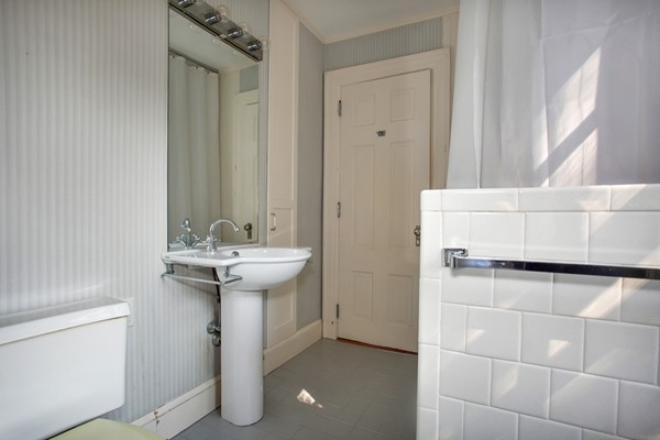 10 Otsego Road Worcester, MA 01609 - Photo 21 of 30 Gallery Image 21
