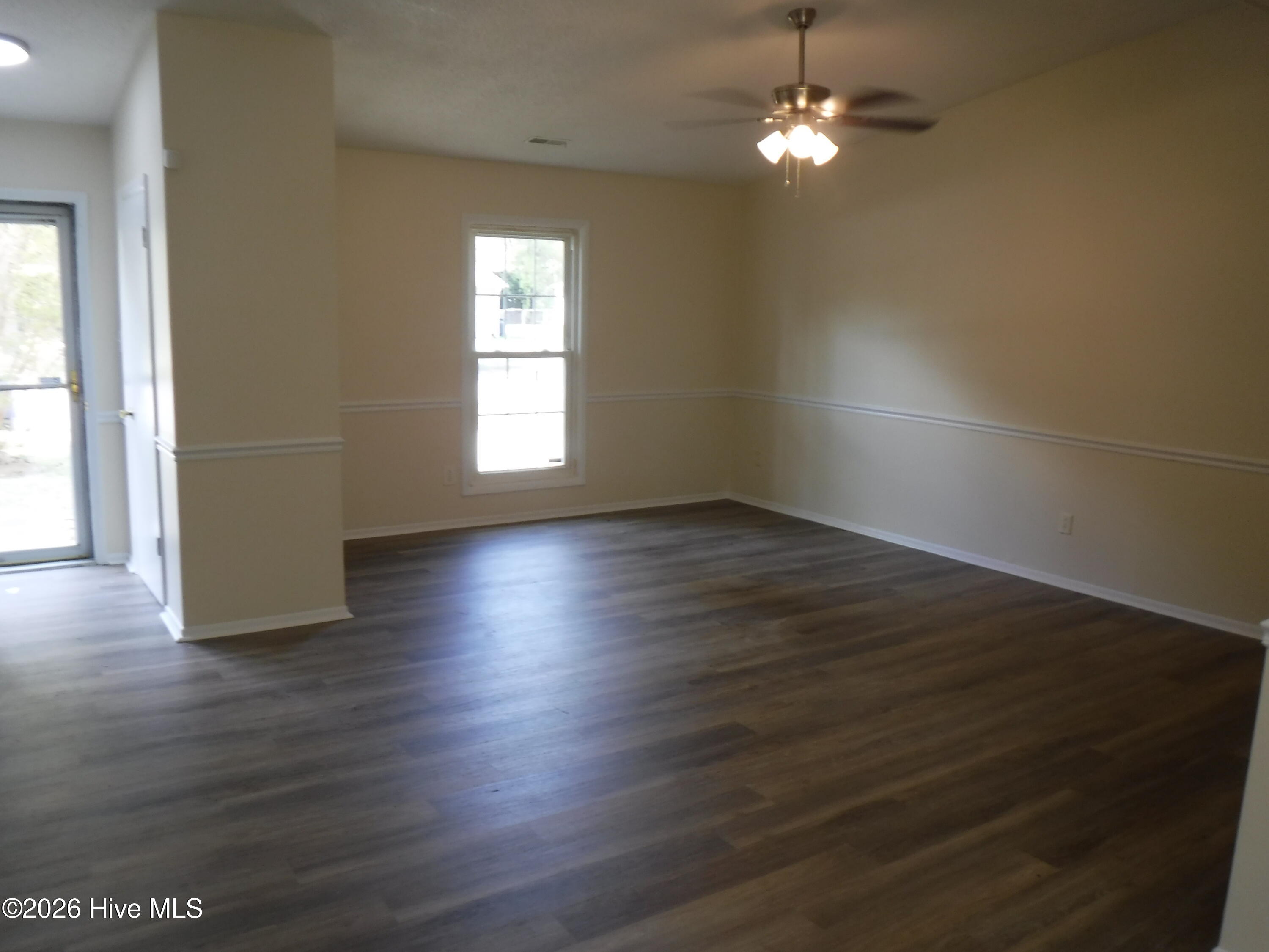 624 Shadowridge Road Jacksonville, NC 28546 - Photo 7 of 17