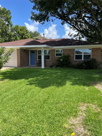 $1,650 | 2810 26th Avenue North, Texas City, TX 77590