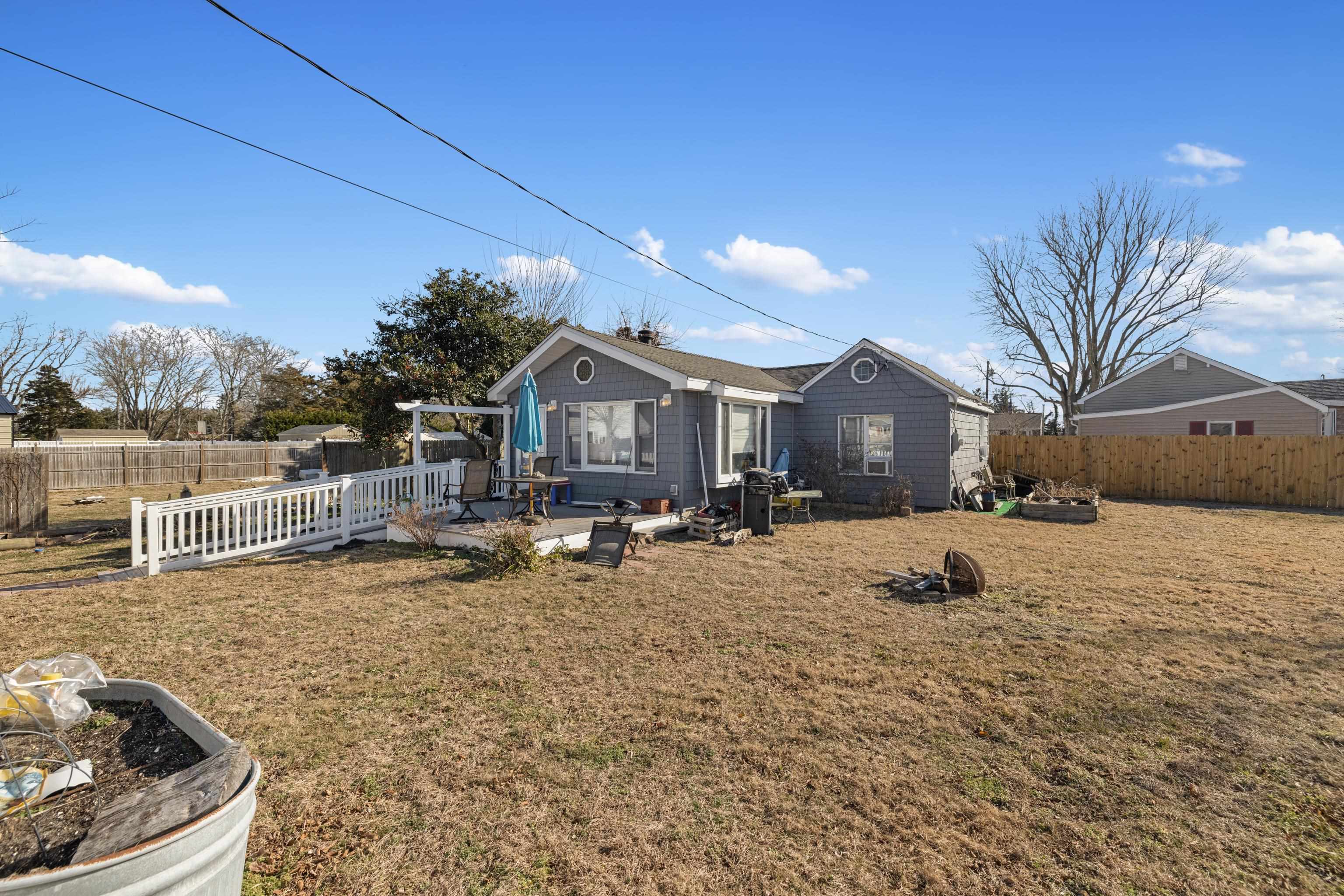 537 Seashore Road Erma, NJ 08204 - Photo 1 of 15