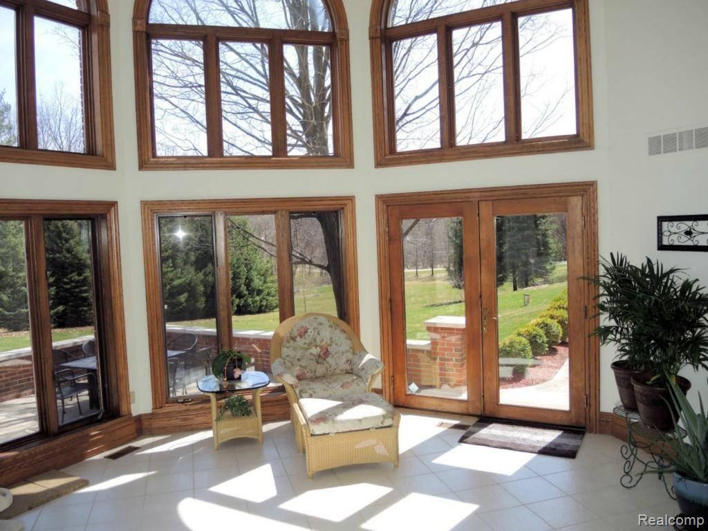 5405 Abbey Drive Rochester, MI 48306 - Photo 36 of 94 FloridaRoom (2) (Large).jpg