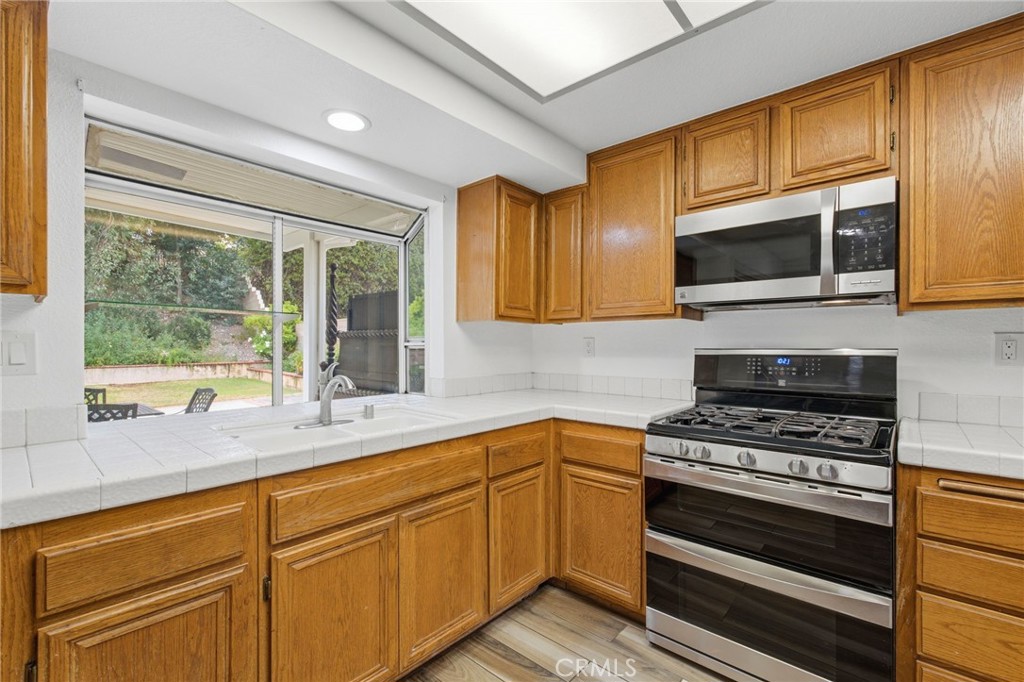 11548 Copper Pass Court Rancho Cucamonga, CA 91737 - Photo 10 of 39