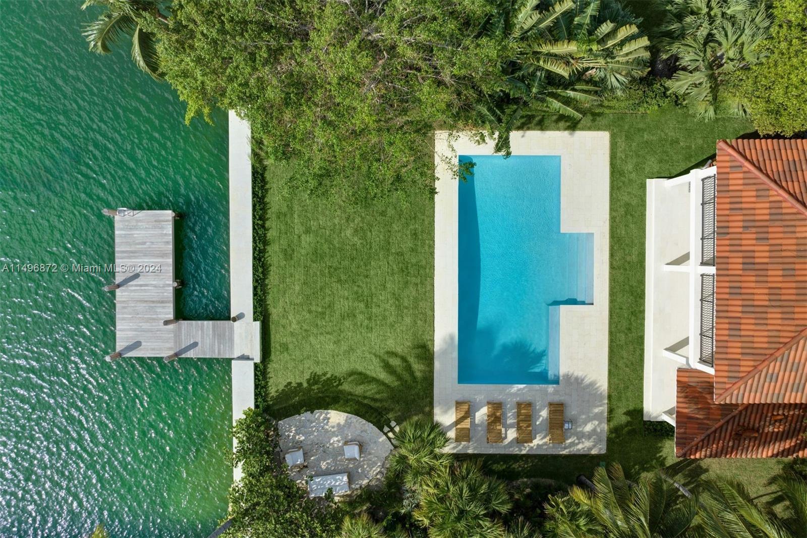 2770 Sunset Drive Miami Beach, FL 33140 - Photo 50 of 56 a view of a backyard