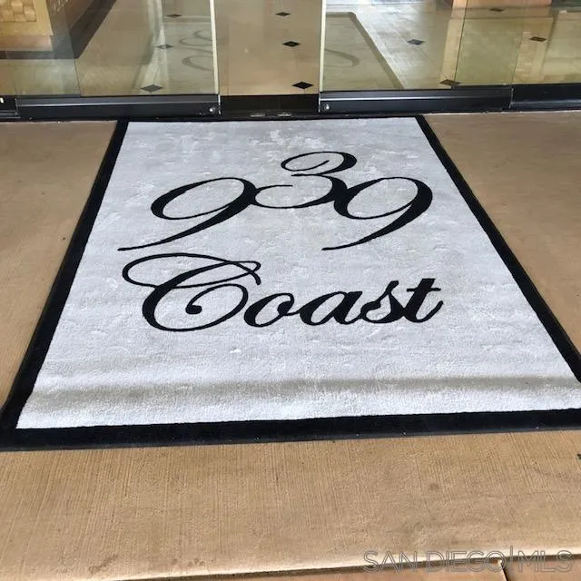 939 Coast Boulevard, Unit 3D La Jolla, CA 92037 - Photo 3 of 13 a close view of furniture