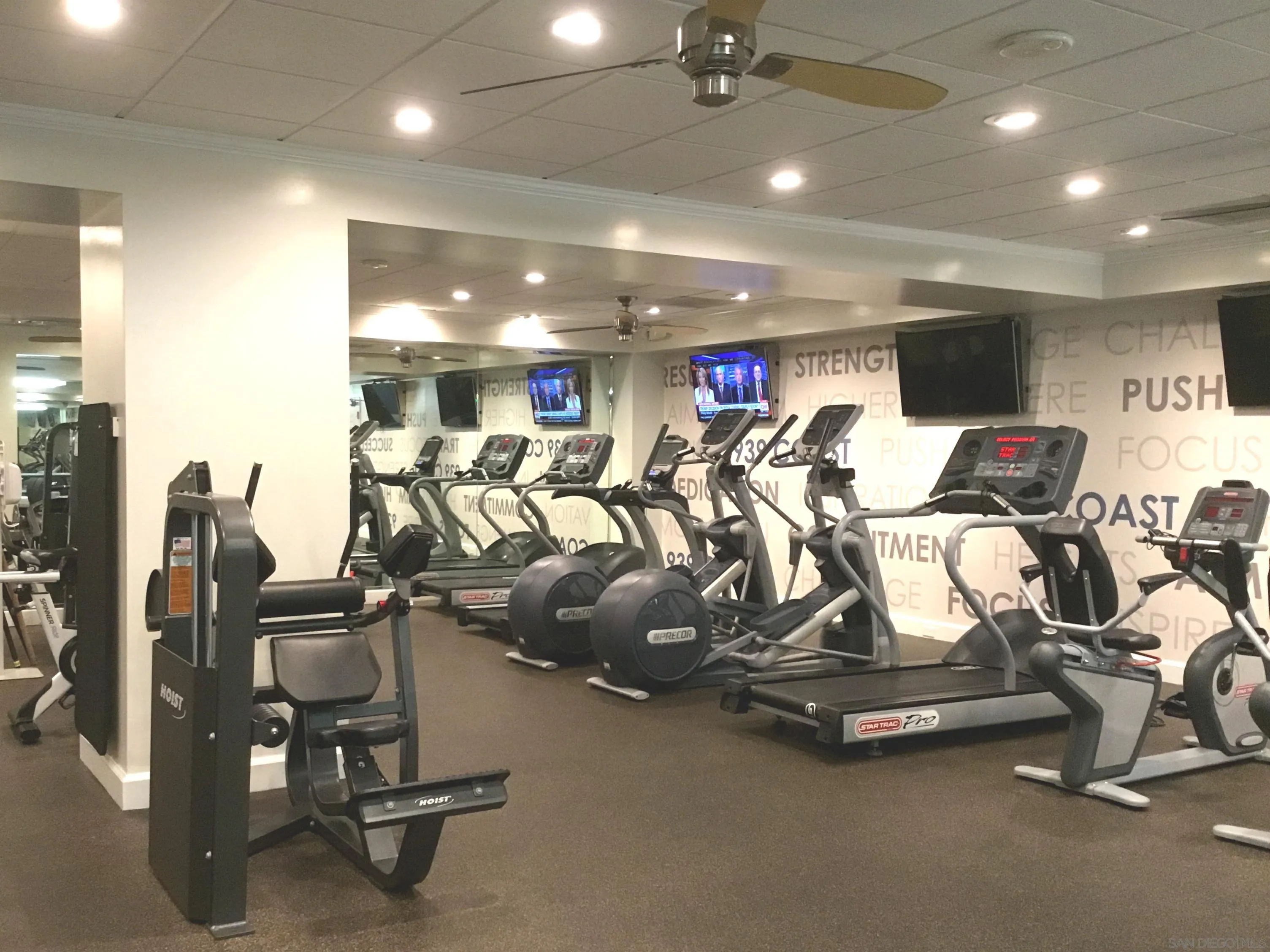939 Coast Boulevard, Unit 3D La Jolla, CA 92037 - Photo 10 of 13 a view of a room with gym equipment