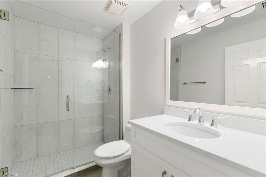 520 Augusta Boulevard, Unit B204 Naples, FL 34113 - Photo 17 of 26 Guest Bathroom