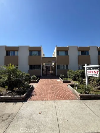 $5,999,999 | 1530 East Broadway, Glendale, CA 91205