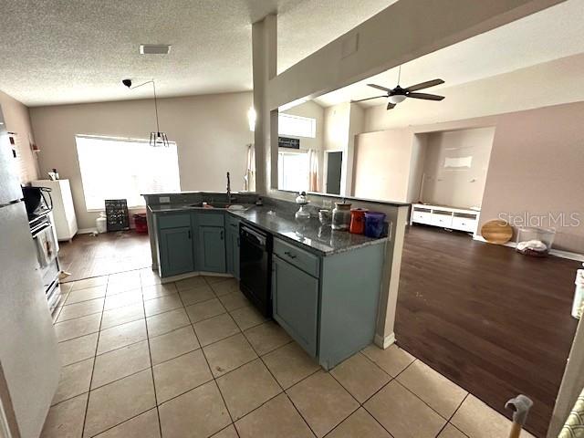 954 Durango Loop Street Davenport, FL 33897 - Photo 3 of 13