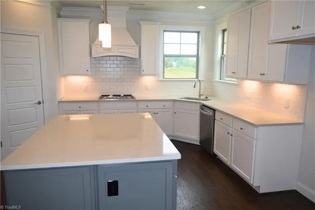 $712,843 | 8108 Simon Drive, Stokesdale, NC 27357