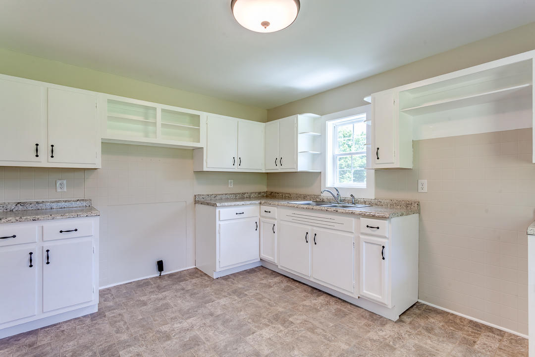 149 Pleasant View Loop Clinton, TN 37716 - Photo 20 of 40 024180629-2-149PleasantViewLoopClintonTN