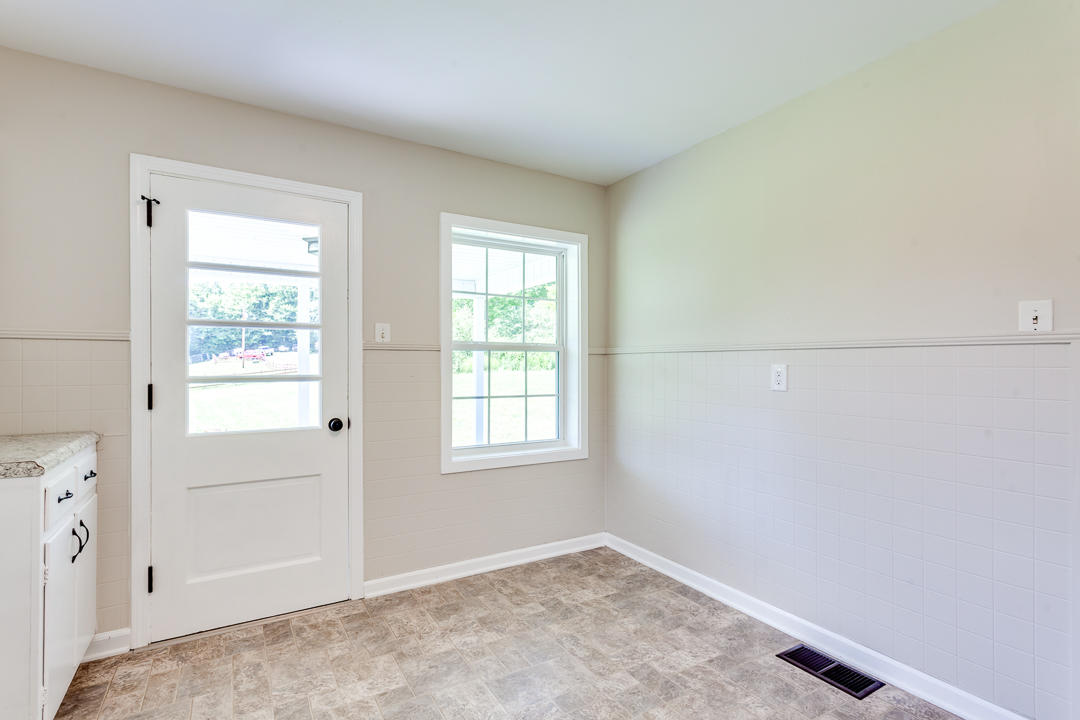 149 Pleasant View Loop Clinton, TN 37716 - Photo 23 of 40 027180629-2-149PleasantViewLoopClintonTN